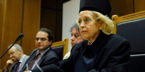 Οι δικαστές απαντούν και με άλλα μέσα αντίδρασης για τις μειώσεις των μισθών του