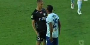 Επιθετικός έγινε ρεζίλι με το καθυστερημένο θέατρο που έκανε [βίντεο]