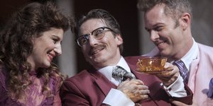 «Οι Τρειςευτυχισμένοι» θέατρο Πορεία