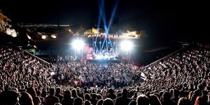 Απο τη συναυλία Μικρούτσικου-Πασχαλίδη θέατρο Πέτρας