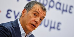 Περιοδεία Στ. Θεοδωράκη στην Καλαμάτα -Φωτογραφία αρχείου: Nikos Giakoumidis / SOOC