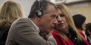 Ο Σταύρος Θεοδωράκης με την Φώφη Γεννηματά (Φωτογραφία: EUROKINISSI/ ΣΩΤΗΡΗΣ ΔΗΜΗΤΡΟΠΟΥΛΟΣ)