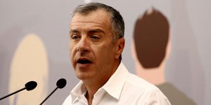 O Σταύρος Θεοδωράκης/ Φωτογραφία intime