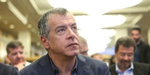 Συνέντευξη σε ραδιοφωνικό σταθμό έδωσε λίγο πριν το Συνέδριο του Ποταμιού ο Σταύρος Θεοδωράκης- φωτογραφία sooc.gr