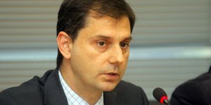 Ποινικές διώξεις σε όσους χρωστάνε πάνω από πέντε χιλιάδες ευρώ ζητάει το υπουργ