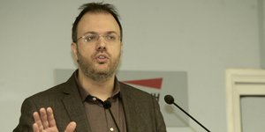 Ο Θανάσης Θεοχαρόπουλος (Φωτογραφία: EUROKINISSI/ ΧΡΗΣΤΟΣ ΜΠΟΝΗΣ)