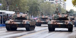 Μεγαλειώδης η στρατιωτική παρέλαση στη Θεσσαλονίκη. Φωτογραφία: Motionteam/ Τρυψάνη Φανή