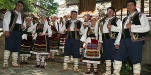 Χριστουγεννιάτικα έθιμα της Ελλάδας - Τσουμάκες και Χριστόκλουρα στη Θράκη
