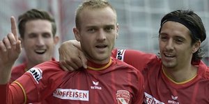 Καταπληκτικό γκολ επιθετικού με εναέριο τακουνάκι [βίντεο]