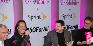 Σε συμφωνία συγχώνευσης κατέληξαν T-Mobile και Sprint/Φωτογραφία: AP