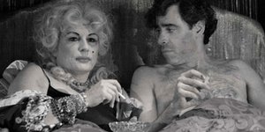 Ο κατά συρροή δολοφόνος Τόνι Μπλερ στο κρεβάτι με την Θάτσερ! [βίντεο]