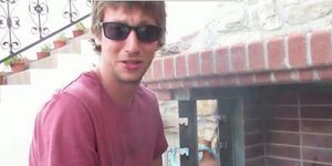 «Μην έλθετε στη Λέσβο»: Ενα άκρως προσβλητικό βίντεο που είναι η καλύτερη διαφήμ