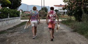 Τουρίστες σε περίπατο / Φωτογραφία: SOOC