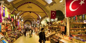 Oι Έλληνες πάνε στην Τουρκία για να πουλήσουν τα χρυσαφικά τους