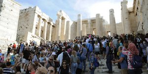 Τουρίστες στην Αθήνα/Φωτογραφία: Eurokinissi