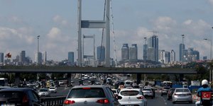 Κεντρικοί δρόμοι στην Τουρκία/Φωτογραφία: AP