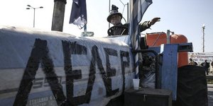 Menelaos Myrillas / SOOC