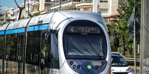 Διακοπή κυκλοφορίας του τραμ στη Ν. Σμύρνη/ Φωτογραφία: EUROKINISSI- ΓΙΩΡΓΟΣ ΚΟΝΤΑΡΙΝΗΣ