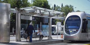 Συρμός του τραμ τραυμάτισε γυναίκα (Φωτογραφία αρχείου: EUROKINISSI/ΓΙΩΡΓΟΣ ΚΟΝΤΑΡΙΝΗΣ)