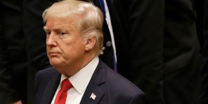 O Ντόναλντ Τραμπ έγραψε στο Twitter ότι οι ΗΠΑ θα σταθούν στο πλευρό του Μεξικού / Φωτογραφία (AP Photo/Seth Wenig)