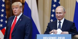 O Ντόναλντ Τραμπ και ο Βλαντιμιρ Πούτιν/ Φωτογραφία AP images