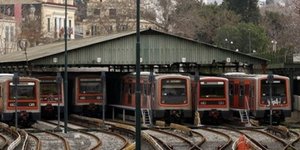Επίθεση με πέτρες σε τρένο στην Πάτρα – Δύο τραυματίες