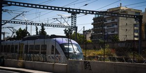 Προαστιακός/Φωτογραφία: Eurokinissi/ΤΑΤΙΑΝΑ ΜΠΟΛΑΡΗ