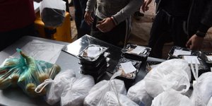 Πασχαλινά γεύματα αγάπης σε όσους έχουν ανάγκη