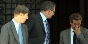 Θετική η έκθεση της Τρόικα αλλά η δόση...καλά Χριστούγεννα