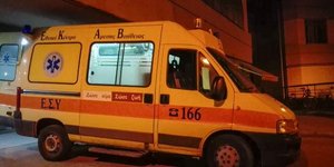 Ασθενοφόρο/Φωτογραφία: Eurokinissi/ΘΑΝΑΣΗΣ ΚΑΛΛΙΑΡΑΣ 