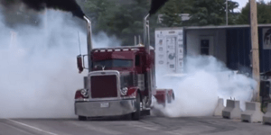 Κάπνα και σπινάρισμα 8 τροχών