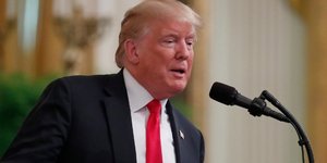 Επίθεση στα social media έκανε και πάλι ο Ντόναλντ Τραμπ. Φωτογραφία: AP