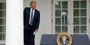 Ο Τραμπ έχασε 600 εκατ. δολάρια φέτος (Φωτογραφία: AP/ Evan Vucci)