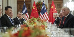 Συνάντηση στο περιθώριο της G20 μεταξύ των προέδρων ΗΠΑ και Κίνας/ Φωτογραφία: AP- Pablo Martinez Monsivais