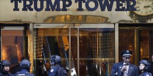 Φωτογραφία: AP/ Mark Lennihan