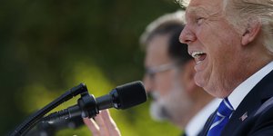 Ο Τραμπ απείλησε ξανά τη Β. Κορέα με στρατιωτική δράση (Φωτογραφία: AP/ Evan Vucci)