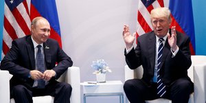 Πούτιν και Τραμπ στη συνάντηση των G20/ Φωτογραφία: Evan Vucci/AP