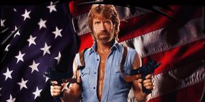 Ο Τσακ Νόρις έβαλε στο μάτι και τον Ομπάμα – Δεν τον θέλει για πρόεδρο [βίντεο]