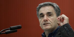 Ο Ευκλείδης Τσακαλώτος προανήγγειλε έξοδο στις αγορές σε 3-4 μήνες -Φωτογραφία: Intimenews/ΤΟΣΙΔΗΣ ΔΗΜΗΤΡΗΣ