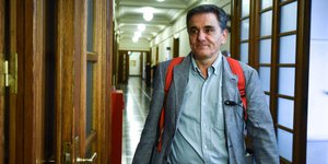 Ο Ευκλείδης Τσακαλώτος (Φωτογραφία: EUROKINISSI/ΤΑΤΙΑΝΑ ΜΠΟΛΑΡΗ)