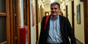 Ευκλείδης Τσακαλώτος