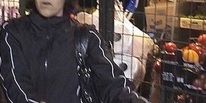 Χτύπησαν την υπάλληλο για να κλέψουν ένα μπουκάλι ουίσκι
