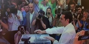 Τσίπρας: Τον μέλλον ανήκει στους κομιστές της ελπίδας-Θα νικήσουμε