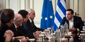 Η συνάντηση του Αλ. Τσίπρα με το προεδρείο της ΕΕΤ έγινε στο Μέγαρο Μαξίμου/Φωτογραφία: Eurokinissi