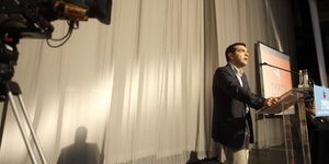 Τσίπρας: Οι καναλάρχες να πληρώσουν αν θέλουν τα κανάλια τους – Είναι καταληψίες