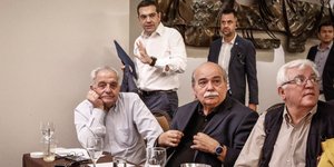 Αντιστροφη μέτρηση για τον ανασχηματισμό /Φωτογραφία: Sooc