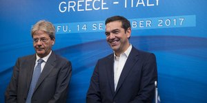 Ο Αλέξης Τσίπρας με τον Ιταλό πρωθυπουργό. ΦΩΤΟΓΡΑΦΙΑ: EUROKINISSI / ΓΡ. ΤΥΠΟΥ ΠΡΩΘΥΠΟΥΡΓΟΥ/ ANDREA BONETTI