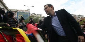 Τσίπρας από το Πολυτεχνείο: Διάχυτο το αίτημα στην κοινωνία για απαλλαγή από το 