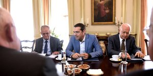 Συνάντηση Τσίπρα με το προεδρείο της Ελληνικής Ένωσης Τραπεζών / Φωτογραφία: (EUROKINISSI/ΤΑΤΙΑΝΑ ΜΠΟΛΑΡΗ)