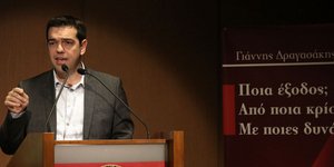 Τσίπρας: Περισσότερο αβέβαιη η βιωσιμότητα του χρέους